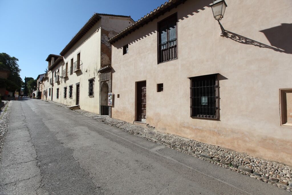 Calle Real de la Alhambra